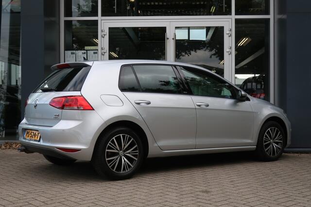 Volkswagen GOLF 1.4 TSI 125PK, All Season Banden, Navi, PDC Rondom, etc.