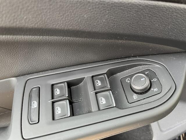 Volkswagen GOLF 2.0 TSI GTI / AUTOMAAT/ GARANTIE TM 01-2027/ PANO/ HARMAN-KARDON/ STANDKACHEL/ CAMERA/ HEAD-UP DISPLAY/ DODE HOEK/ MEMORY SEATS/ STOELVERWARM. V EN A/ STOEL VENTILATIE/ KEYLESS/ APP CONNECT/ NAVI