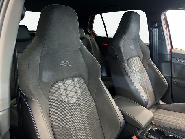 Volkswagen GOLF 1.5 150pk eTSI R-Line Edition Dodehoeksensoren | Achteruitrijcamera | Adaptive cruise control