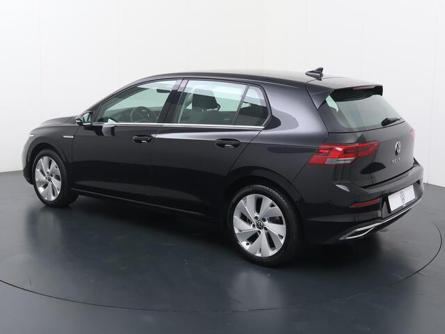 Volkswagen GOLF 1.5 eTSI | 150 PK | Automaat | Multifunctioneel stuurwiel | Cruisecontrol | Stoelverwarming |