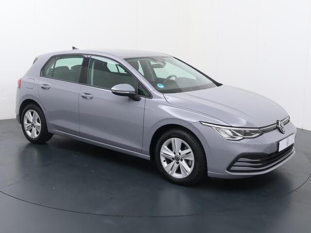 Volkswagen GOLF 1.0 TSI Life | 110 PK | Navigatiesysteem | Achteruitrijcamera | Adaptive cruise control |