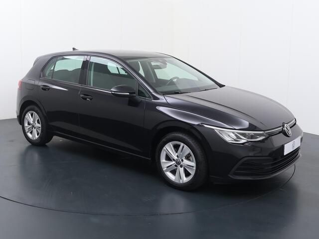 Volkswagen GOLF 1.0 TSI Life | 110 PK | Trekhaak | Adaptive cruise control | Apple Carplay/Android Auto |