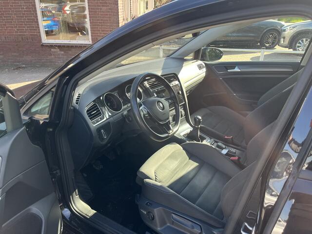 Volkswagen GOLF 1.0 TSI Comfortline Business STOELVERWARMING MASSAGESTOELEN CARPLAY