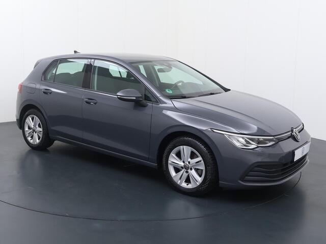 Volkswagen GOLF 1.0 TSI Life | 110 PK | Adaptive Cruise Control | Parkeersensoren | Navigatie