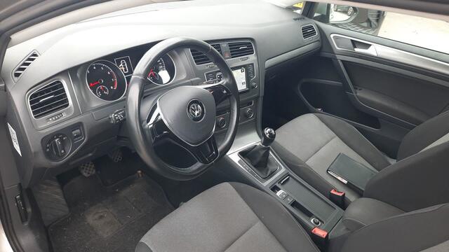 Volkswagen GOLF Variant 1.0 TSI 115pk | Executive | Navigatie | Alarm | Cruise Control | VERWACHT