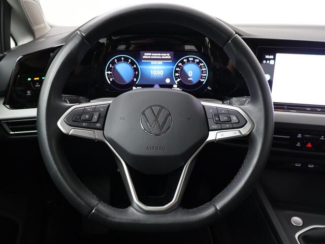 Volkswagen GOLF 1.0 TSI Life | 110 PK | Navigatiesysteem | Achteruitrijcamera | Adaptive cruise control |