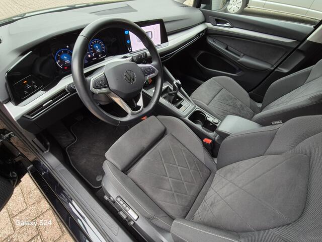 Volkswagen GOLF Variant 2.0 TDI Life Business Trekhaak, Apple-Carplay, El.verst.stoel.