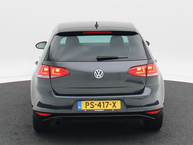Volkswagen GOLF 1.2 TSi 110 Pk Automaat Allstar | Navigatie | 16 Inch | Stoelverwarming | Cruise | Privacy Glass | Parkeersensoren | 103.442 Km!!