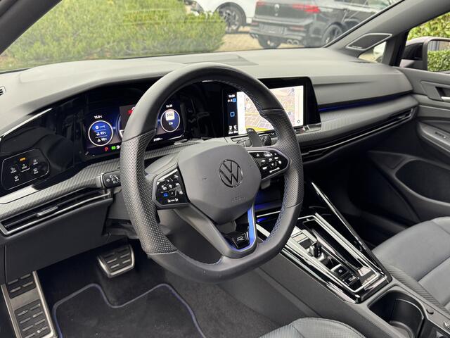 Volkswagen GOLF 8 R R20 Performance 2.0 TSI 320pk 4Motion DSG / Aut. IQ Leder Harman Kardon Driftmodus Pano 21dkm!!