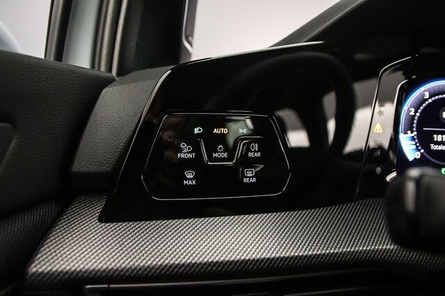 Volkswagen GOLF 1.5 eTSI R-Line Edition 150pk DSG Automaat, Panoramadak, Harman Kardon sound, Side assist, Stoelverwarming, Achteruitrijcamera, Adaptive cruise control