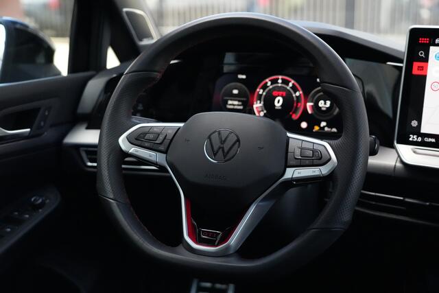 Volkswagen GOLF 8.5 2.0 TSI GTI Clubsport 300pk Akrapovic/Panoramadak/360Camera