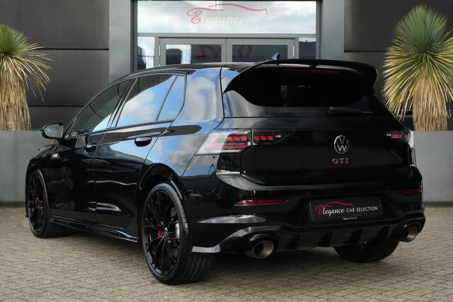 Volkswagen GOLF 8.5 2.0 TSI GTI Clubsport 300pk Akrapovic/Panoramadak/360Camera