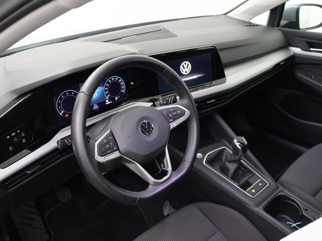 Volkswagen GOLF Variant 1.0 TSI Golf | 110 PK | Climate control | LED verlichting | Apple Carplay/Android Auto | Parkeersensoren |