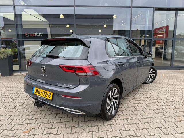 Volkswagen GOLF 1.4 eHybrid Style *Trekhaak & ACC*