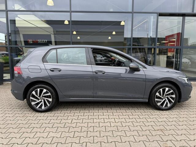 Volkswagen GOLF 1.4 eHybrid Style *Trekhaak & ACC*