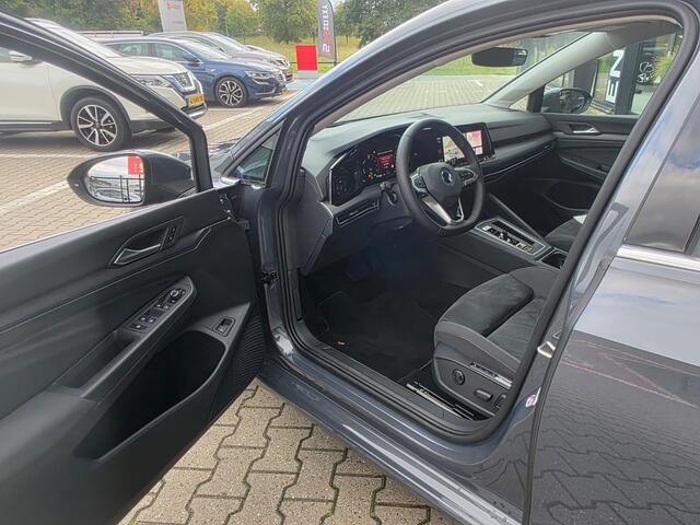 Volkswagen GOLF 1.4 eHybrid Style *Trekhaak & ACC*
