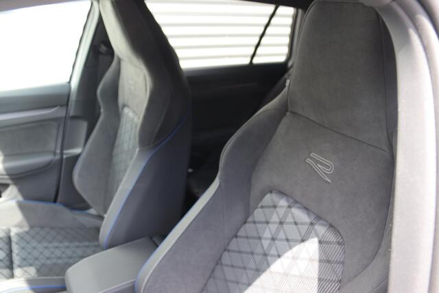 Volkswagen GOLF Variant R-Line-Edition 1.5 eTSI 85 kW / 116 pk Variant 7 v ersn. DSG | LED Matrix | Assistance Plus pakket |