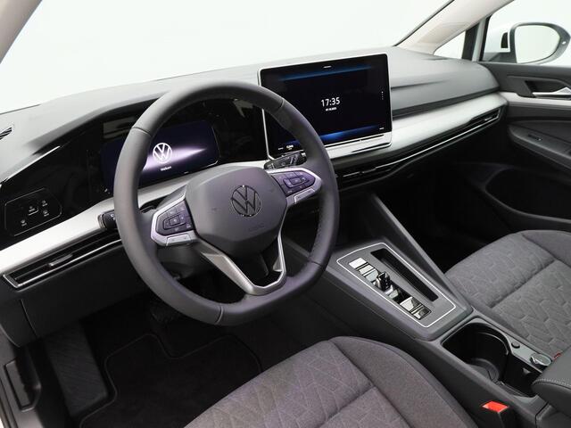 Volkswagen GOLF Life Edition 1.5 eHybrid 204 PK | Trekhaak | Adaptive Cruise Control | Stoelverwarming | 18" Lichtmetalen Velgen |