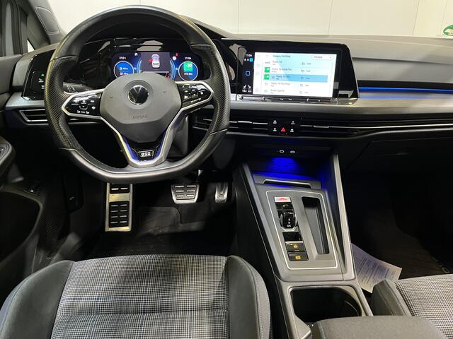 Volkswagen GOLF 1.4 eHybrid GTE / AUTOMAAT/ 245PK/ ELEKTR. TREKHAAK/ ADAPT. CRUISE/ CLIMA 3-ZONE/ APP-CONNECT/ NAVI/ RIJ-MODI/ MATRIX/ DIGITAL DASH/ STOEL-STUUR VERWARM