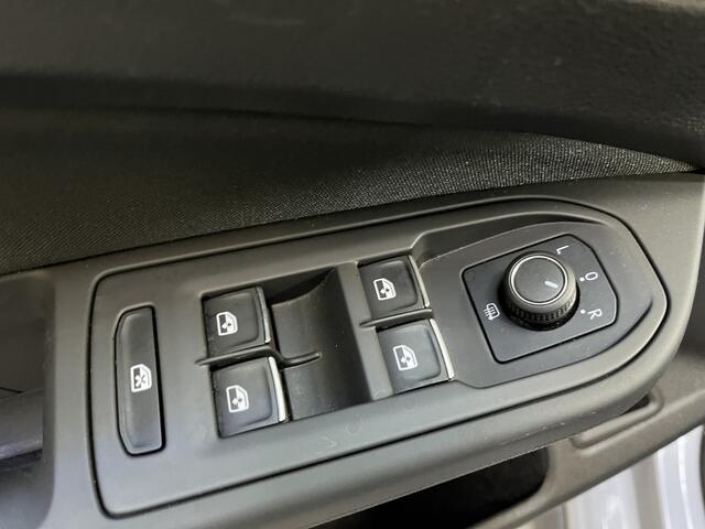 Volkswagen GOLF 1.4 eHybrid GTE / AUTOMAAT/ 245PK/ ELEKTR. TREKHAAK/ ADAPT. CRUISE/ CLIMA 3-ZONE/ APP-CONNECT/ NAVI/ RIJ-MODI/ MATRIX/ DIGITAL DASH/ STOEL-STUUR VERWARM