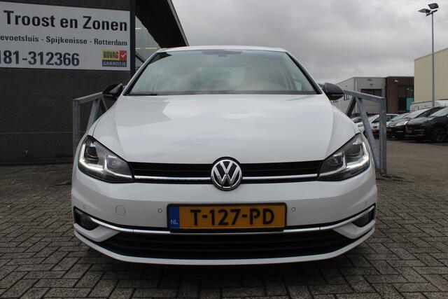 Volkswagen GOLF 1.4 TSI Automaat Achteruitrijcamera/Navigatie/Apple carplay/Led koplampen/Licht metalen velgen/Inklapbare spiegels