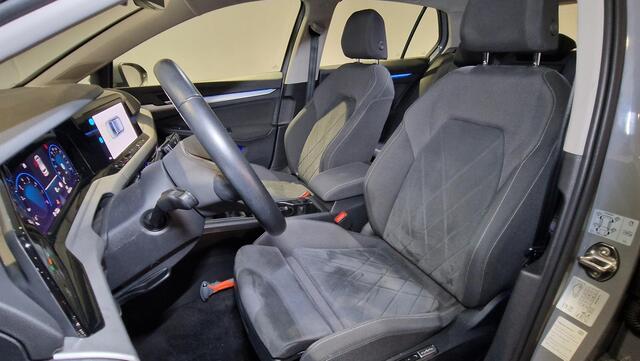 Volkswagen GOLF 1.0 TSI Life | Digitaal dashboard | Sfeerverlichting | Adaptive Cruisecontrol |