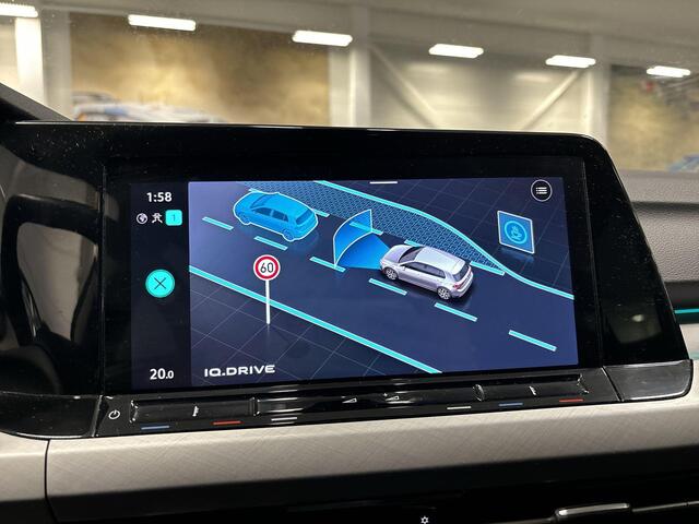 Volkswagen GOLF 1.0 TSI 110pk Life · Apple/Android Car Play · Navigatie · P-Sensoren · Sfeerverlichting · Getint Glas · 16'' Inch · Garantie t/m 03-07-2027 of 100.000km