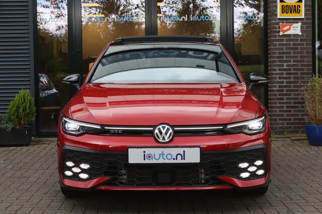 Volkswagen GOLF 1.5 eHybrid 272pk GTE Black Style Pano/IQ.Light/360camera/Head-up/DCC/Keyless/Dodehoek/Trekhaak wegkl.