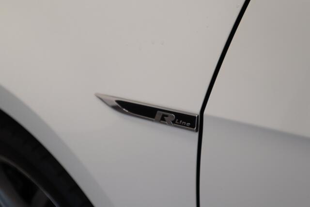 Volkswagen GOLF 1.5 TSI Highline Business R 2x R-line Panoramadak Full-led