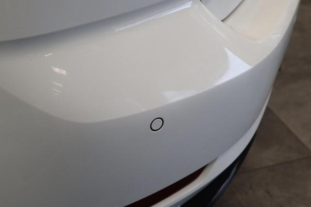 Volkswagen GOLF 1.5 TSI Highline Business R 2x R-line Panoramadak Full-led