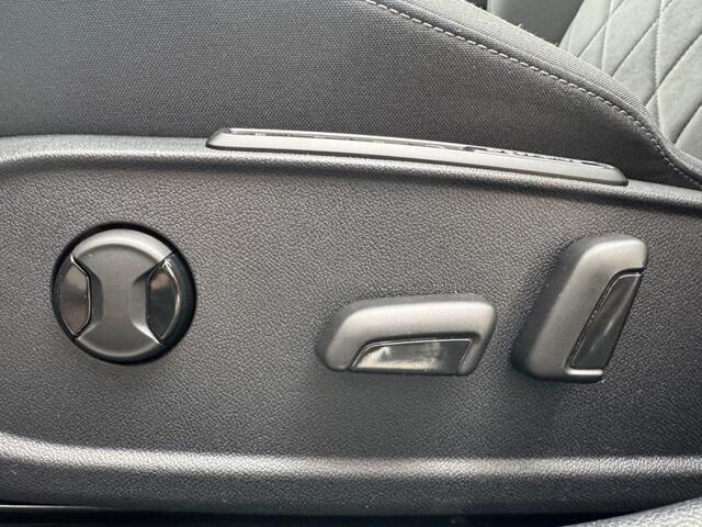 Volkswagen GOLF 1.5 TSI 110kW l Panoramadak l Navi l Adap. Cruise l Sportstoelen l Stoelverwarming VenA