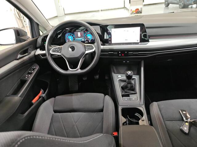 Volkswagen GOLF 1.5 TSI Life Business / CAMERA/ PARK. SENSOREN/ LED/ MEMORY SEATS/ ERGO ACTIVE/ NAVI/ CLIMA