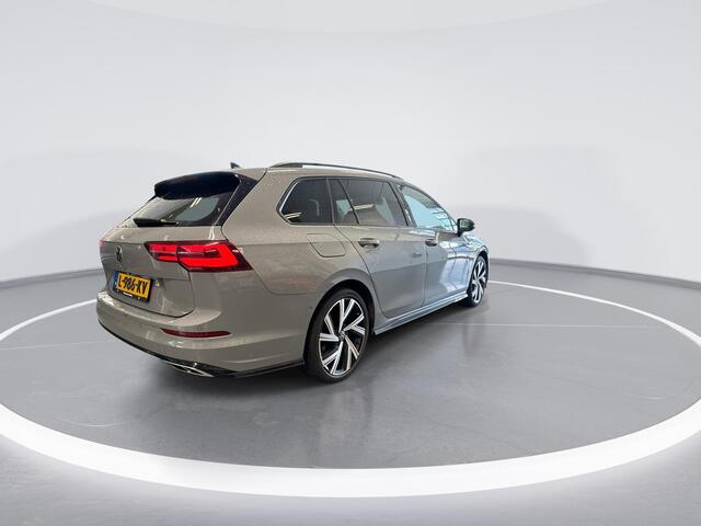 Volkswagen GOLF Variant 1.5 TSI 130pk R-Line · Camera · LED Matrix · Zwart Optiek · Side Assist · ACC · Stuur- & Stoelverwarming · Sfeerverlichting · Apple/Android Car Play ·