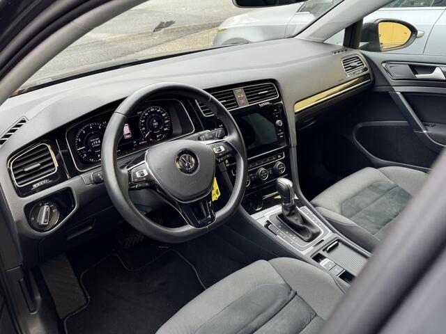 Volkswagen GOLF 1.5TSI 150PK Aut. Highl Bns R/Trekh/Massagestoel/Camera/Virtual