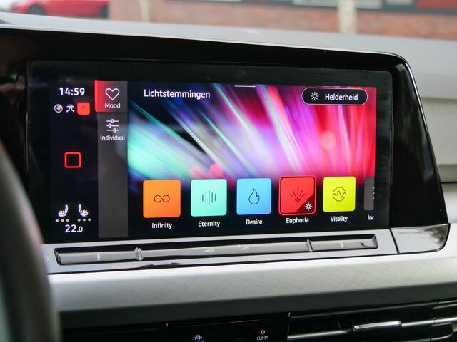 Volkswagen GOLF 1.5 eTSI 150PK Automaat Style | NAVIGATIE | CARPLAY | CRUISE CONTROL |