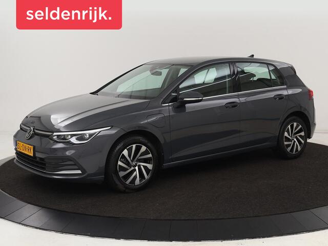 Volkswagen GOLF 1.4 eHybrid Style | Massage | Carplay | Sfeerverlichting | Navigatie | Memory | Adaptive cruise | Parkeerhulp | ergoActive | LED Plus | Climate control | PHEV | Plug In