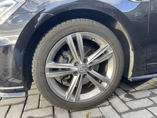 Volkswagen GOLF Variant 1.5 TSi 150 Pk Automaat Highline Business R-Line | Dynaudio | Volledig Leder | Camera | CarPlay | Trekhaak | LED | Stoelverwarming | Privacy Glass | Climate Control | 62.166 Km