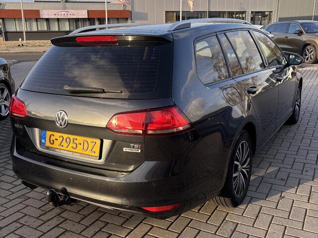 Volkswagen GOLF Variant 1.4 TSi 125 Pk Automaat Connected Series | Camera | CarPlay | Trekhaak | Stoelverwarming | LED | Climate Control | Navigatiesysteem | Privacy Glass | 16 Inch