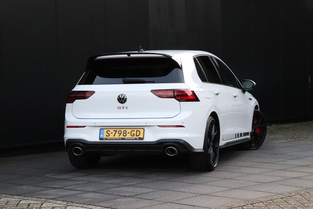 Volkswagen GOLF 2.0 TSI GTI Clubsport | PANO-DAK | CAMERA | ALCANTARA | NAVI | CRUISE | STUUR/STOEL VERW