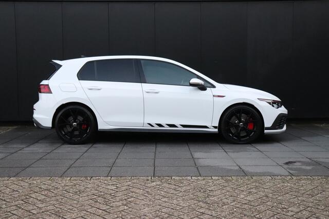 Volkswagen GOLF 2.0 TSI GTI Clubsport | PANO-DAK | CAMERA | ALCANTARA | NAVI | CRUISE | STUUR/STOEL VERW