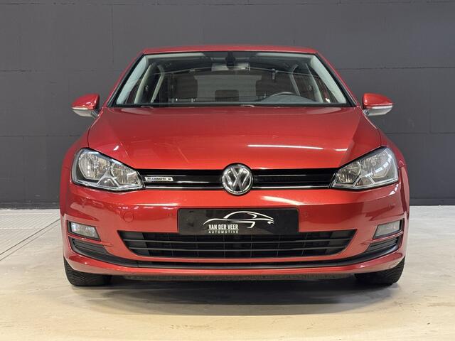 Volkswagen GOLF 1.0 TSI Connected Series Automaat | Camera | Navi Clima | Cruise