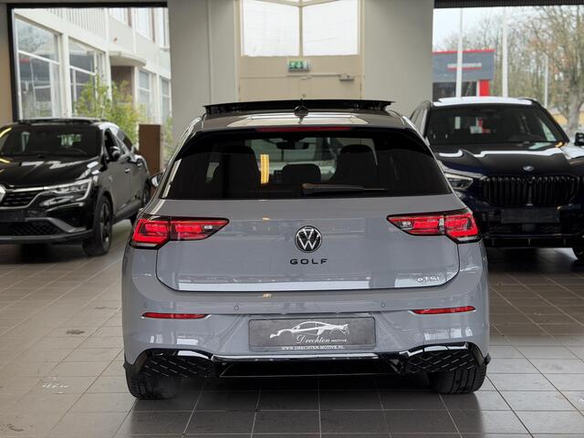Volkswagen GOLF 1.5 R line Pano / 360 / H&K / Trekhaak