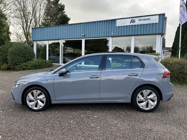 Volkswagen GOLF 1.5 eTSI Style
