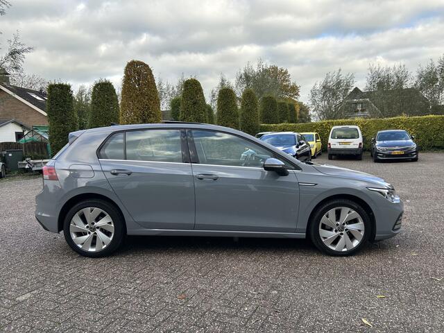 Volkswagen GOLF 1.5 eTSI Style