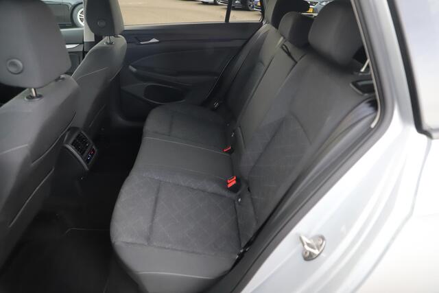 Volkswagen GOLF Variant 1.0 TSI Life Business 110PK Virtual Cockpit Sfeerverlichting Navigatie Draadloos Carplay Adaptive Cruise Achteruitrijcamera