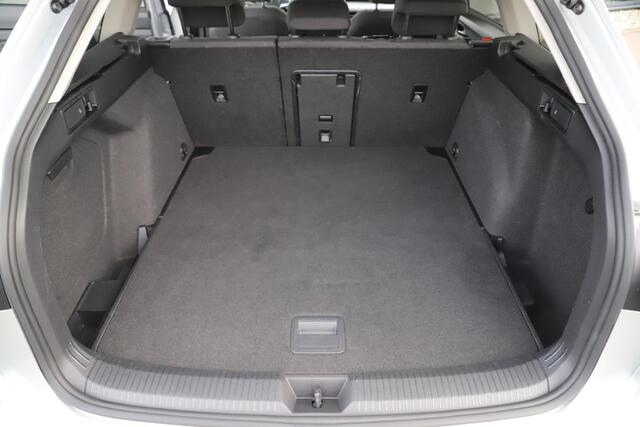 Volkswagen GOLF Variant 1.0 TSI Life Business 110PK Virtual Cockpit Sfeerverlichting Navigatie Draadloos Carplay Adaptive Cruise Achteruitrijcamera