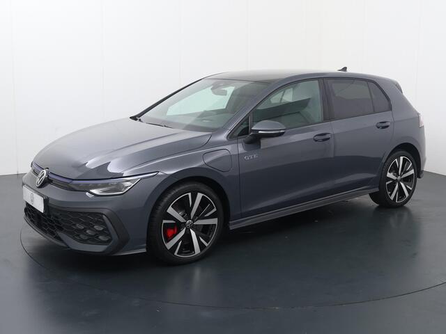 Volkswagen GOLF 1.5 eHybrid GTE | 272 PK | SoH 98% | Adaptive cruise control | 360 graden camera's | Matrix LED koplampen | Adaptive onderstelregeling |