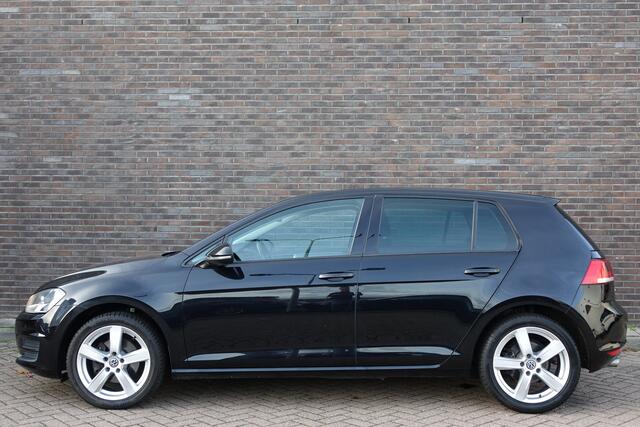 Volkswagen GOLF 1.4 TSI Business Edition Connected, prachtige auto, 4 nieuwe All seasons Automaat