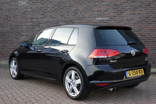 Volkswagen GOLF 1.4 TSI Business Edition Connected, prachtige auto, 4 nieuwe All seasons Automaat