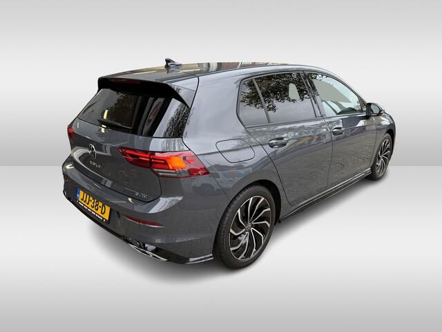Volkswagen GOLF 1.5 eTSI R-Line Business | R-Line Extrieur | 17 inch LM velgen | apple carplay/android auto | keyless entry |
